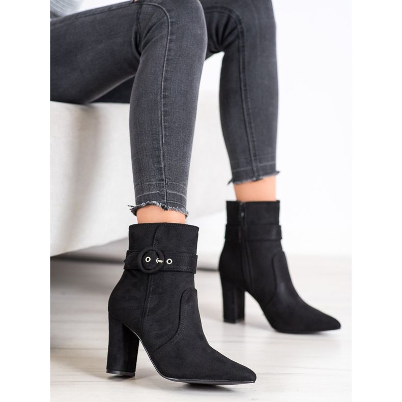 Laura Mode Black Elegant Boots In Spitz 1