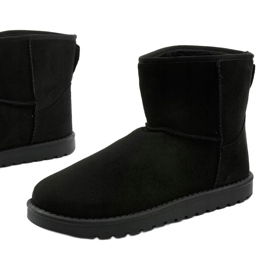 Black insulated boots of the emu type Loraven 1