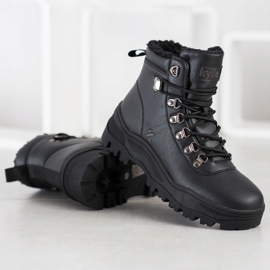 Kylie Trappers On The Platform black 1