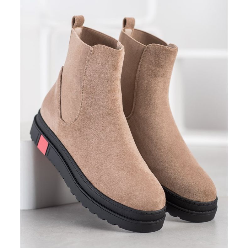 Seastar Boots On The Platform beige 1