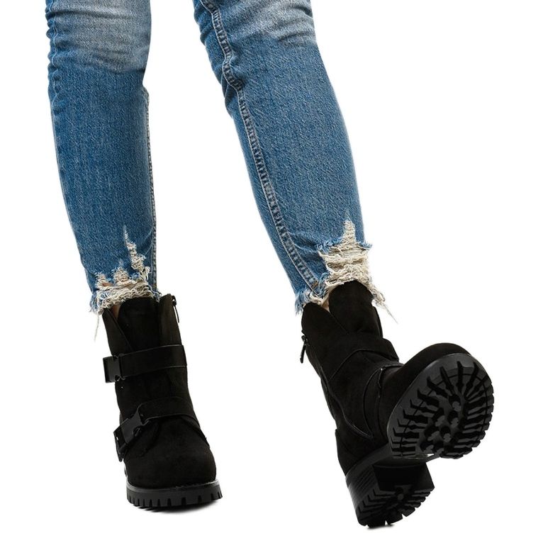 Black women's insulated boots from Irinrahne 1