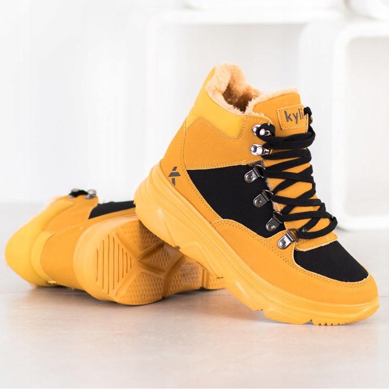 Kylie Light Sports Trappers On The Platform black yellow 1
