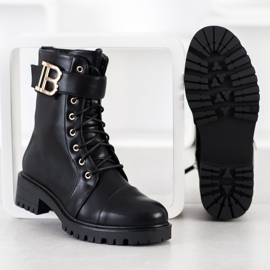 Seastar Stylish Black Workers 2