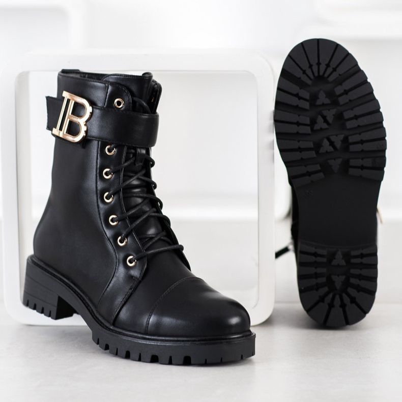 Seastar Stylish Black Workers 2