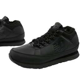 Greenfury black insulated men's sports shoes 1