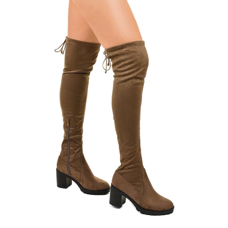 Suede boots on the post of Hekran's khaki green 1