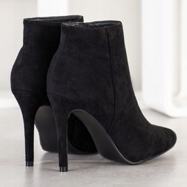 Small Swan Stylish boots on a high heel black 2