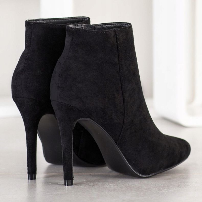 Small Swan Stylish boots on a high heel black 2