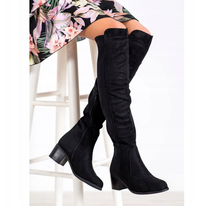 Balada Boots On Low Post black 2