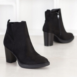 Super Mode Black Booties On A Post 2