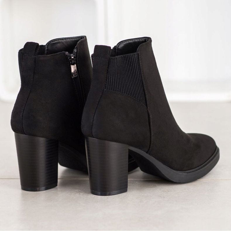 Super Mode Black Booties On A Post 1