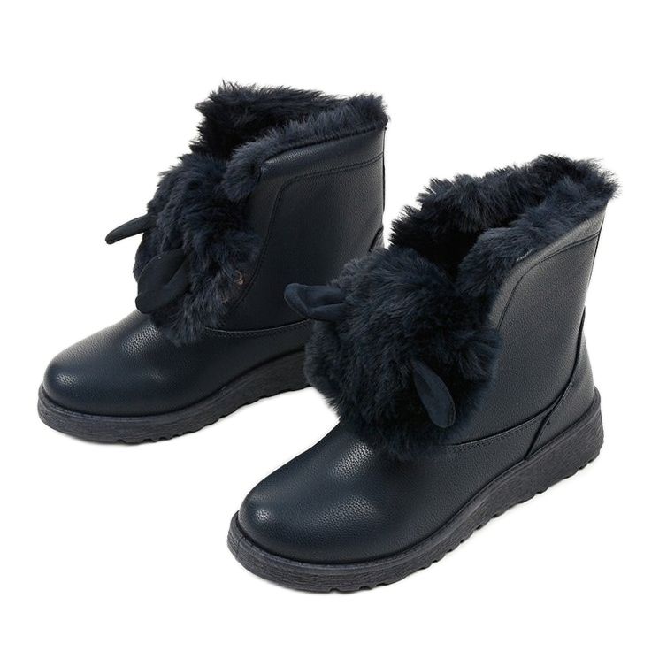 Navy blue insulated boots from Alrindra 2