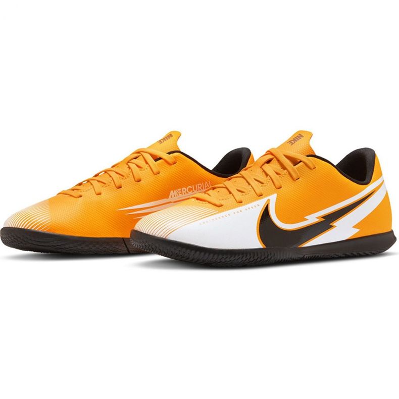 Nike Mercurial Vapor 13 Club Ic Jr AT8169 801 soccer shoes yellow yellow 1