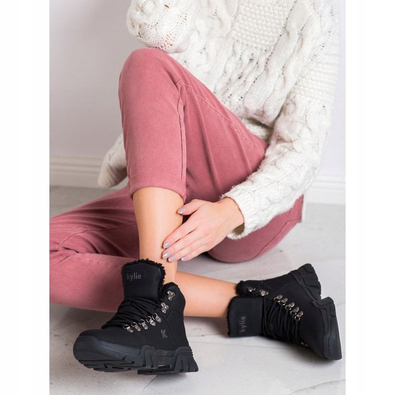 Kylie Black Trappers With Sheepskin 1