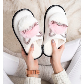 Bona Slippers With Cubic Zirconia white pink 2