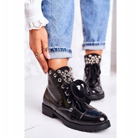 MSMG Women's warm boots with metallic pearls and a ribbon, lacquered Perla black 2