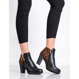 Goodin Warm Leopard Print boots brown black 1