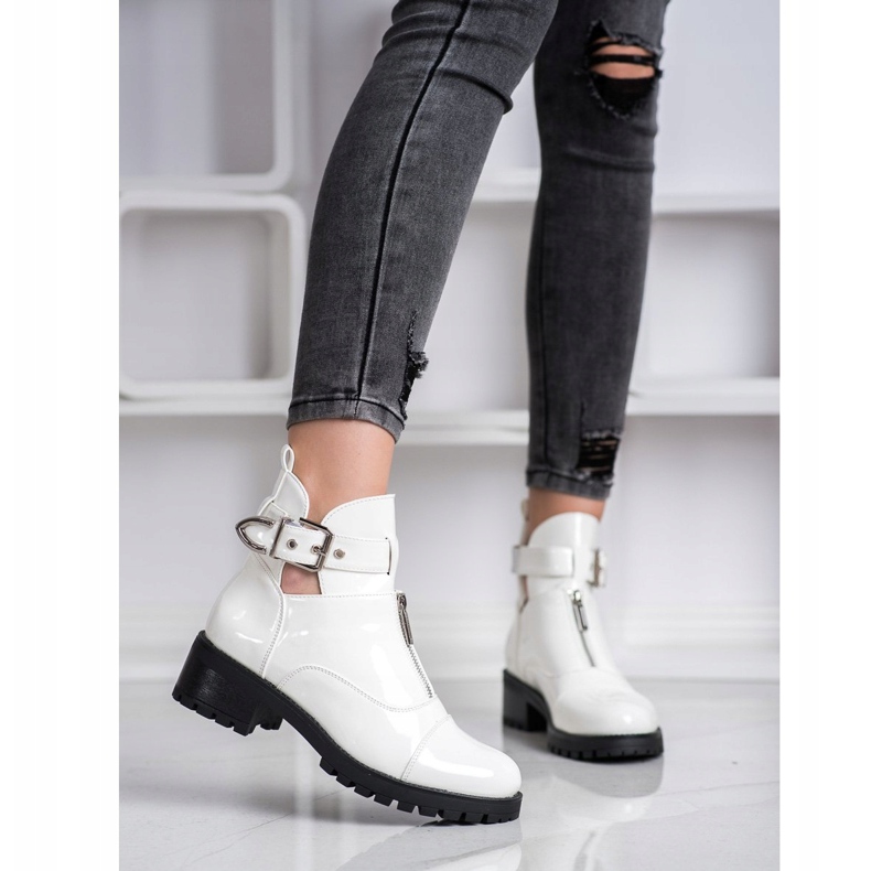 Seastar Lacquered Workers white 1