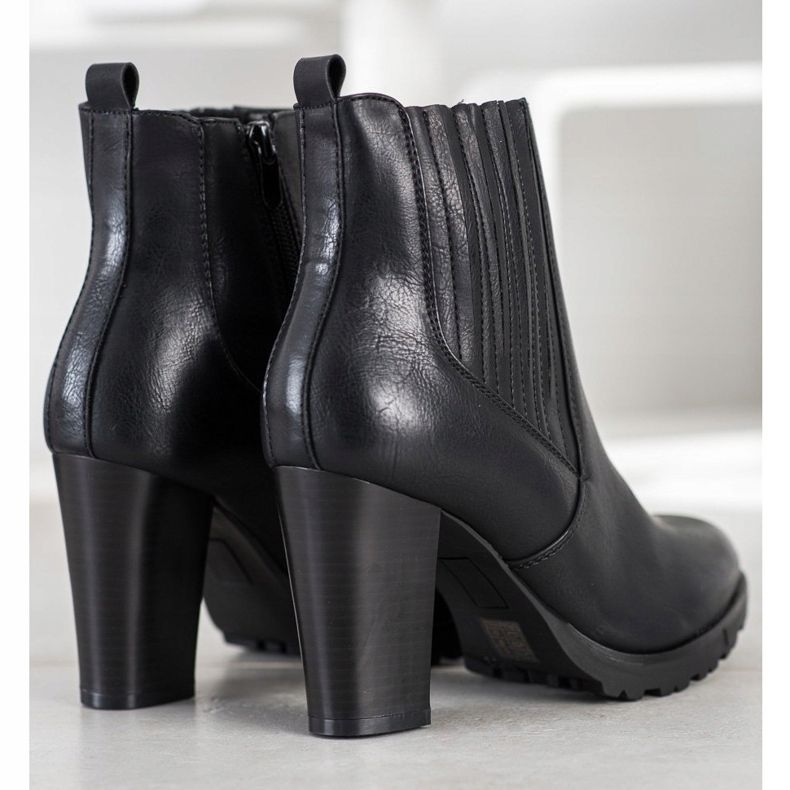 Super Mode Black Booties On A Post 1