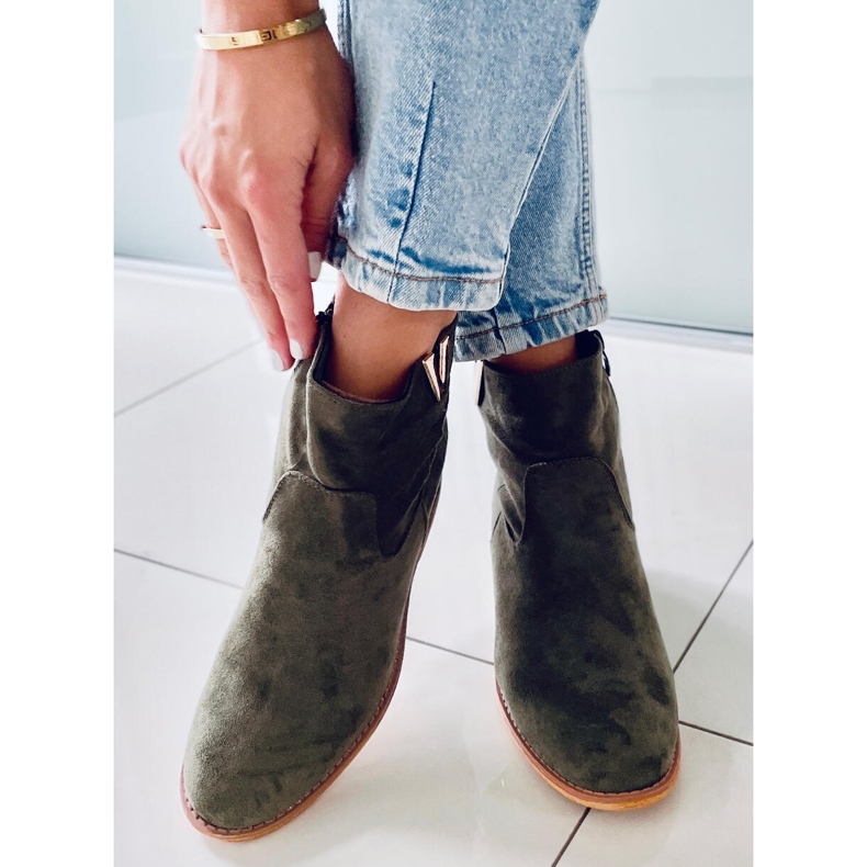 Green ZT1013 Green boots on a hidden wedge 2