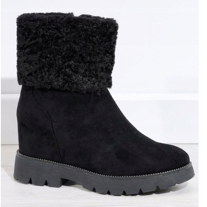 Black suede insulated boots from Bodri 1