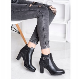 Flyfor Black Boots On High Heels 1