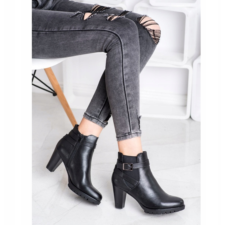 Flyfor Black Boots On High Heels 1