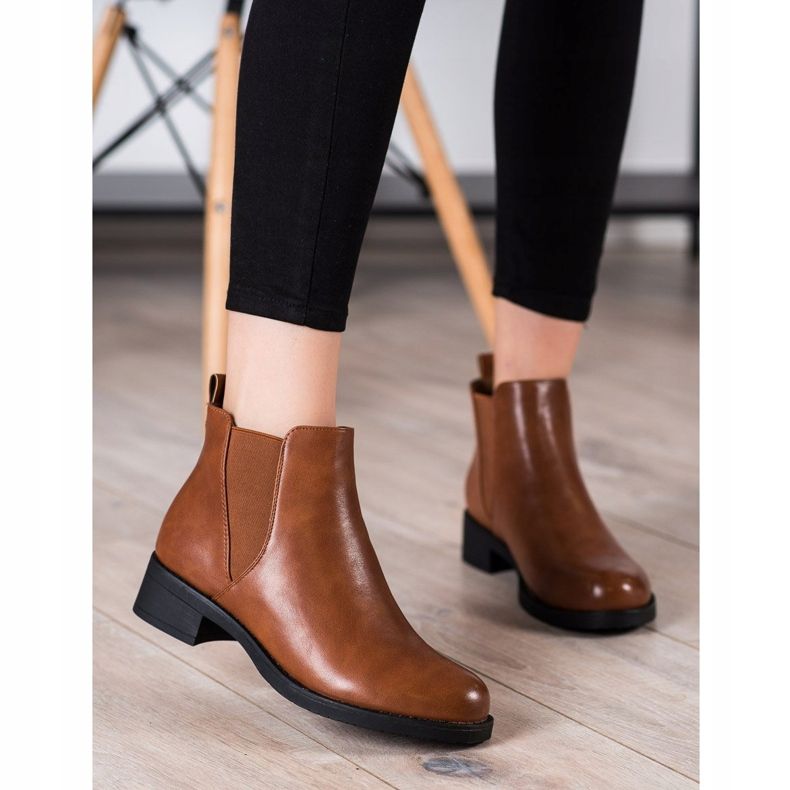 Ideal Shoes Eco leather Chelsea boots brown 2