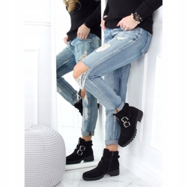 Black XJ-30 Black boots on the protector 1