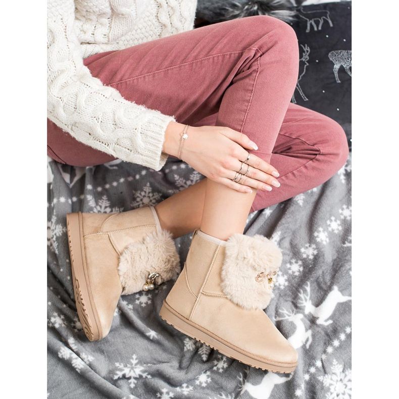 Queentina Warm Mukluki With Ornament beige 1