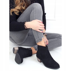 Black CM-8M2-1 Black low heel boots 1