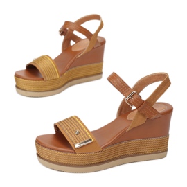 Vices 6280-49-yellow 1
