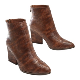 Vices 3319-54-brown 1