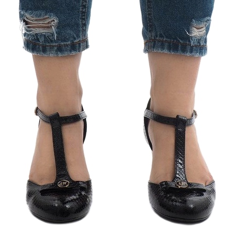 Black pumps on the post 2239-3 2