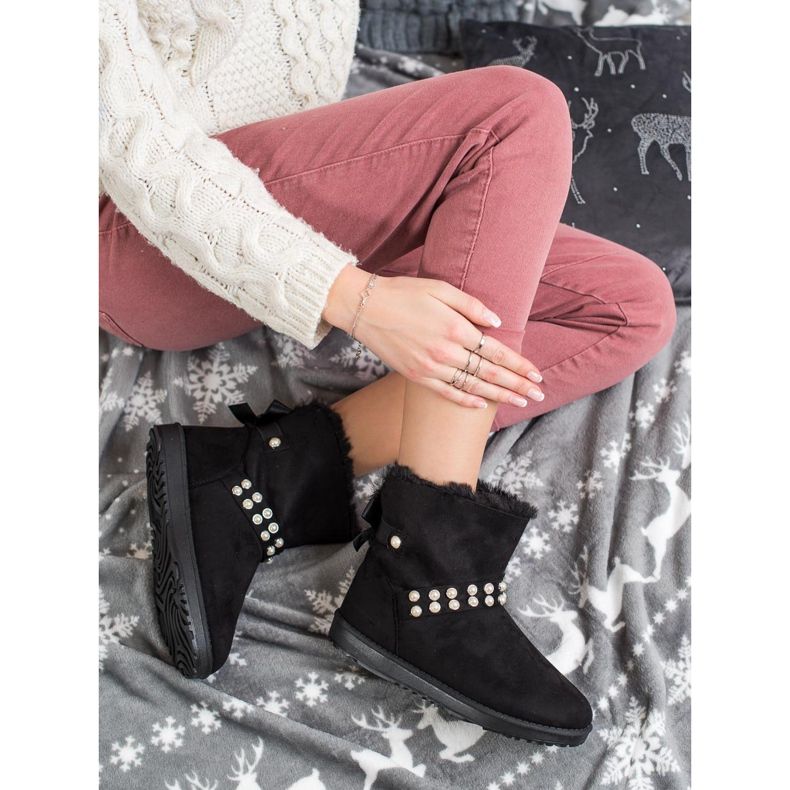 Queentina Black Mukluki With Pearls 2