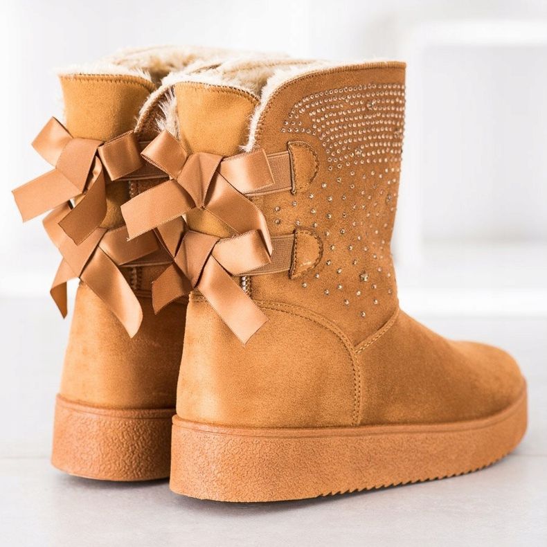 Small Swan Mukluki With Crystals brown 2