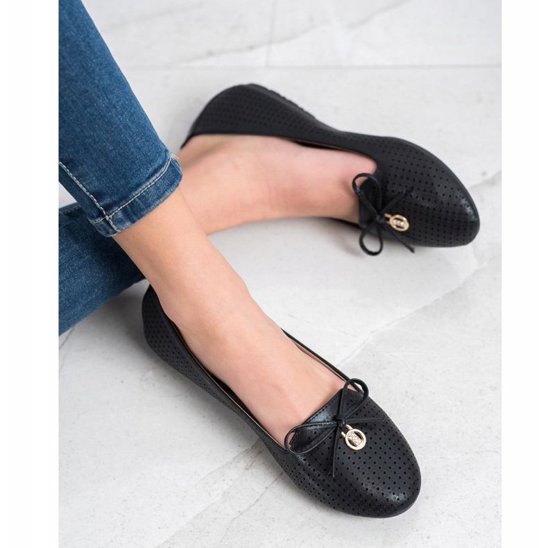 Openwork Ballerinas With A VINCEZA Bow black 2