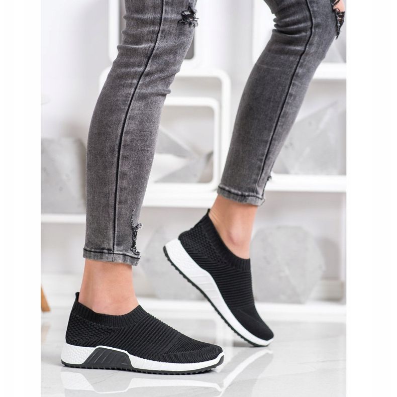 Goodin Sporty Black Slipons 2