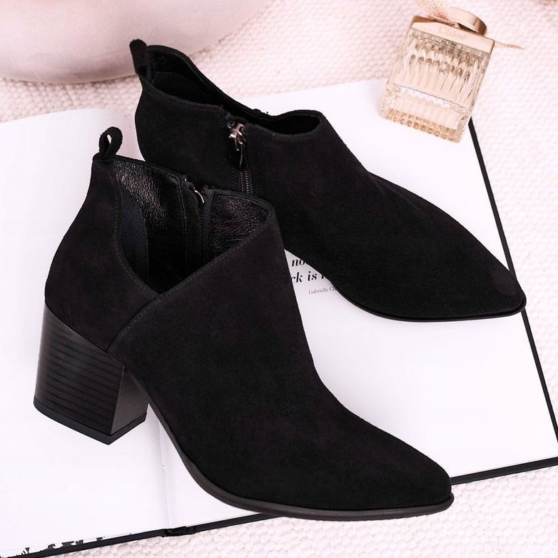 Nicole Women's Boots With A Cut Out Suede Black Lawrence 1
