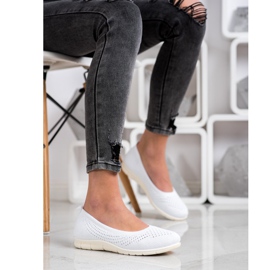 Goodin Openwork Slipons white 1