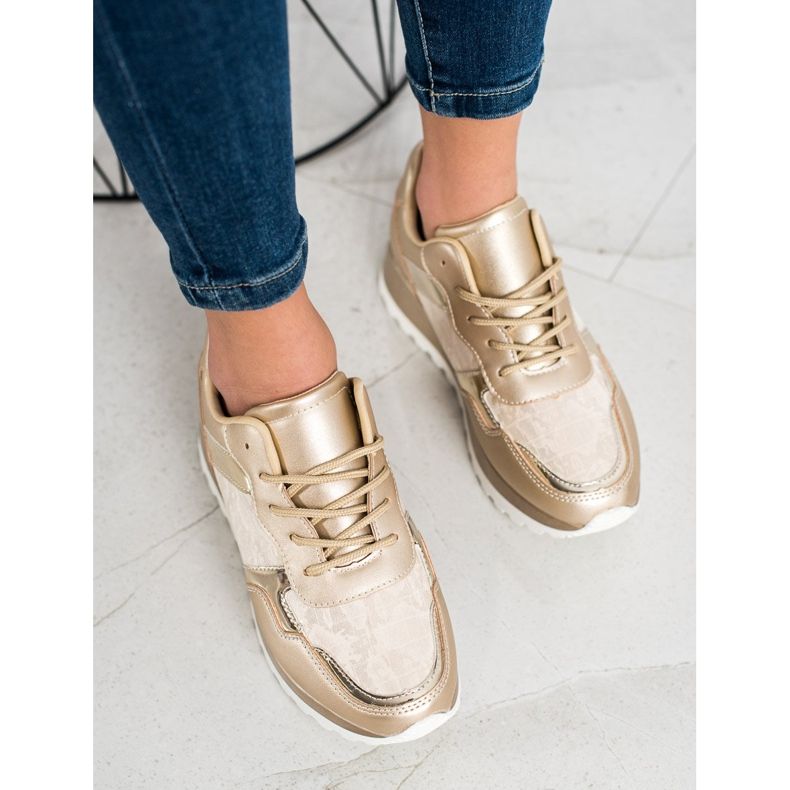 Bestelle Stylish Sneakers beige 1 Bestelle Stylish Sneakers beige 1