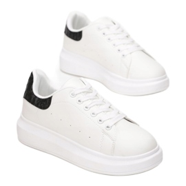 Vices 8538-99-white / black 1