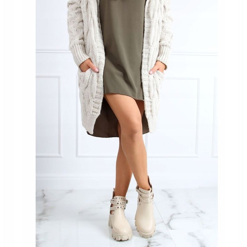 Boots cut with studs beige NC1127 Beige 2