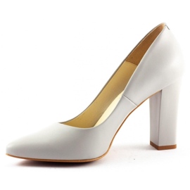 Clasicco Pumps for women on the post 1089 light gray grey 1