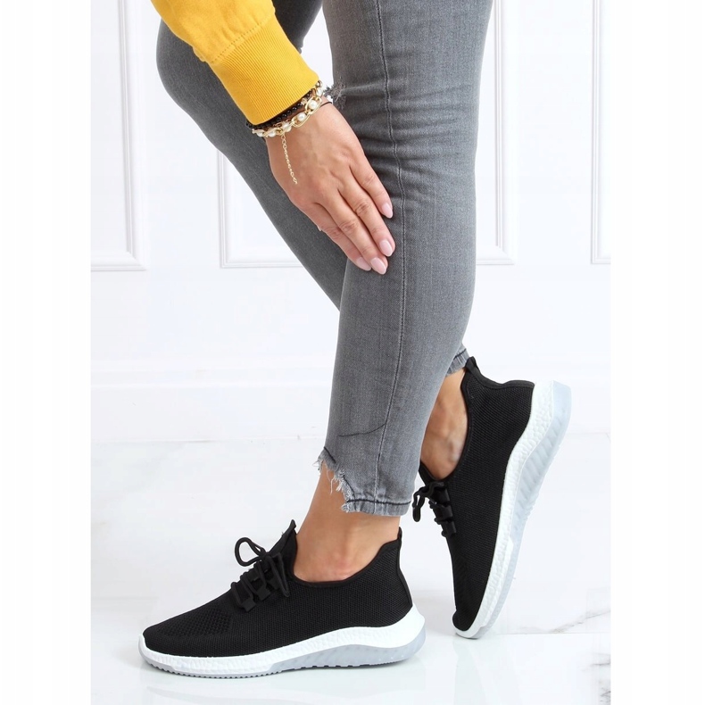 Black 2019-3 Black sports shoes 1