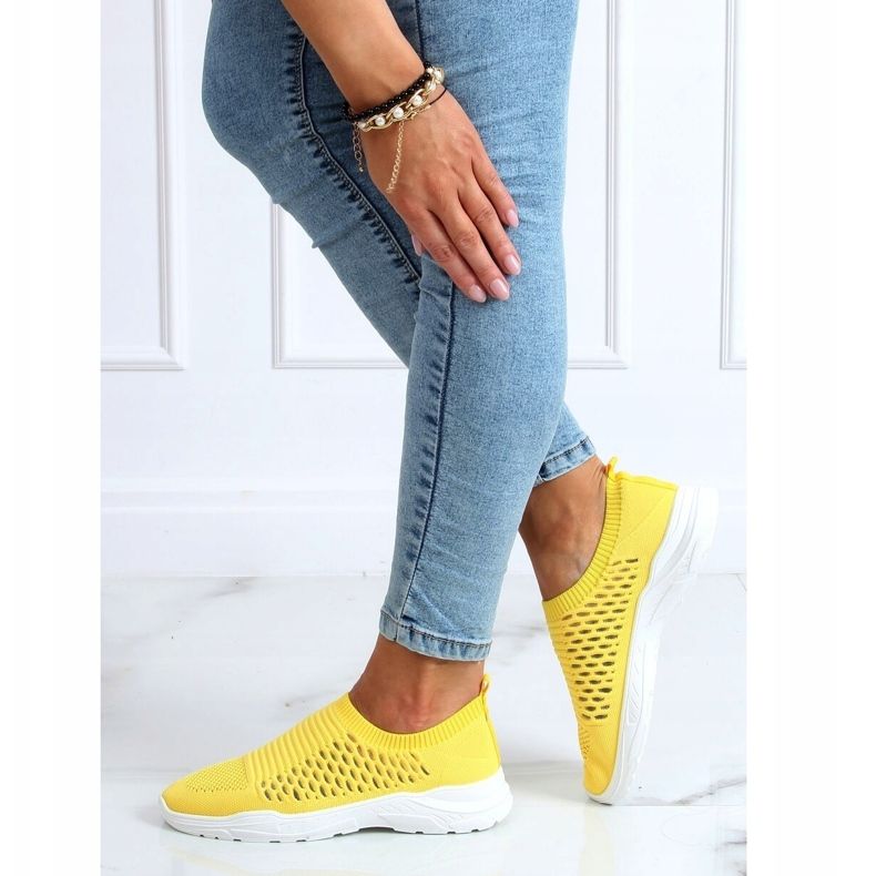 Yellow sports shoes 9862 Yellow 2