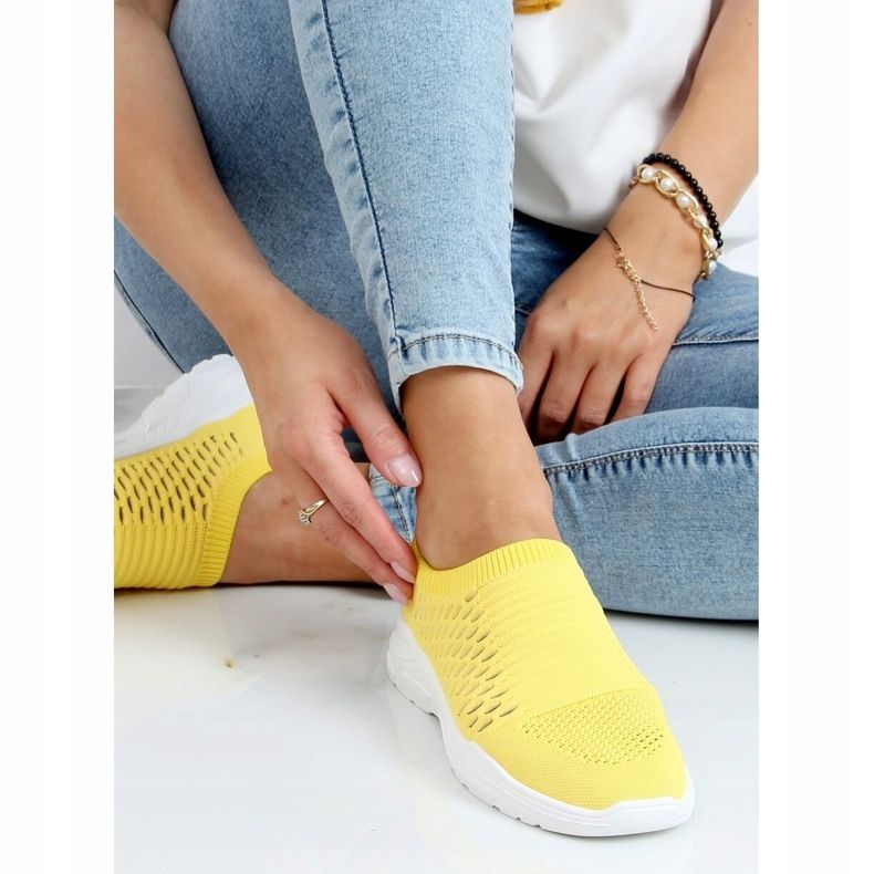 Yellow sports shoes 9862 Yellow 1