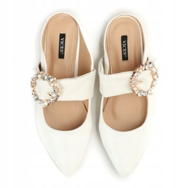Vices 9158-41 White sandals 2