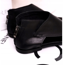 Nicole Women's Flat Leather Sandals Black Natalie 2