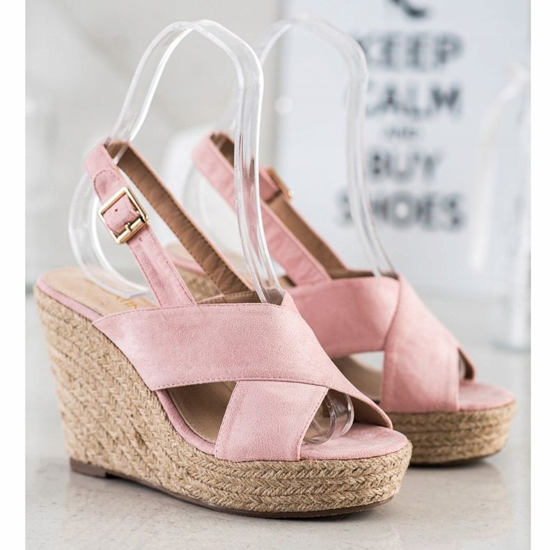 Sabatina Sandals On A Straw Wedge pink 1